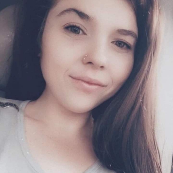 Meet your Posher, Sara - Picture 3 of 5